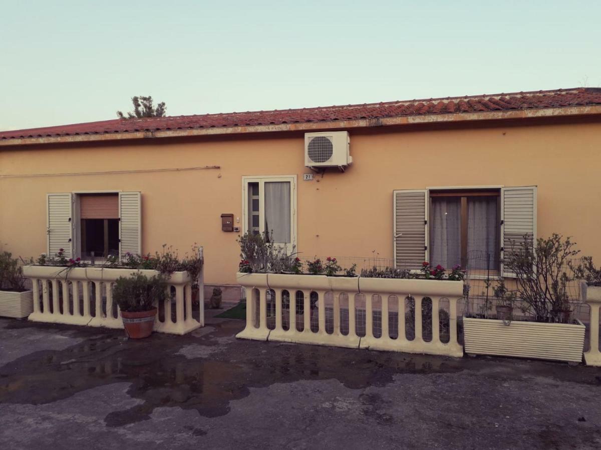 Villa Sa Domu Antiga à Solarussa Extérieur photo